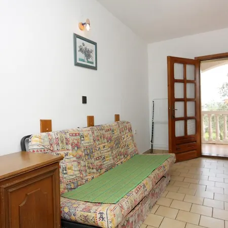 Appartamento With A Parking Space Porat, Krk - 5322